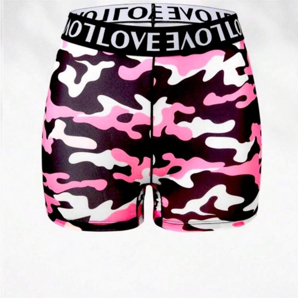 Love Women's Pink Camo Shorts